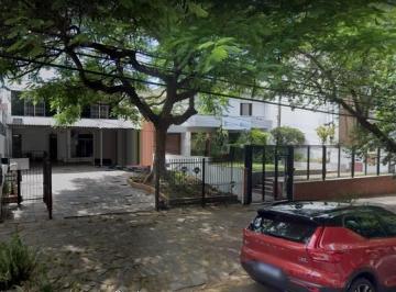 Terreno , Porto Alegre · Terreno 750,12 m² E Casa C/ 2 Pavimentos 470 m² Otima Localização Em Petrópolis