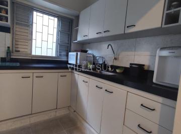 Casa · 190m² · 3 Quartos · 1 Vaga · Casa Para Venda Em Uberlândia, Osvaldo Rezende, 3 Dormitórios, 1 Suíte, 4 Banheiros, 1 Vaga
