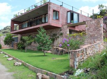2024/03/9bcab4bd9c4a3cef9b50040e5c3326dc.jpg · Casa - Centro
