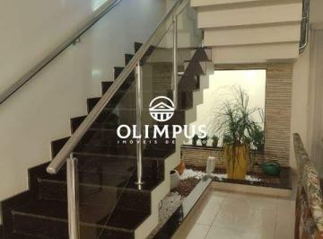 Casa · 180m² · 4 Quartos · 3 Vagas · Excelente Opção de Casa Com 330 m² No Bairro Jardim Umuarama
