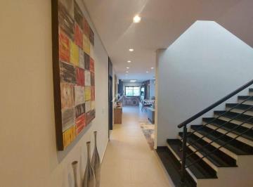 oCNoRtrj9iVIxX38QbaKnPTU4P4nIKLk.jpg · Casa Reserva Rudá - Sjc
