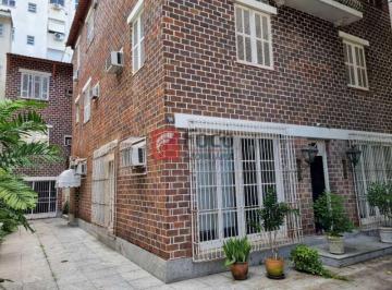 Casa · 606m² · 11 Quartos · 2 Vagas · Casa de Rua: Triplex / Residencial / Humaitá
