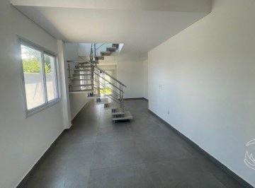 32823_i14V8291J7Dq34_32823660c5c24b2228.jpg · Casa Residencial de 3 Dorms No Bairro Campeche
