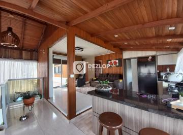 Casa · 250m² · 3 Quartos · 2 Vagas · Casa À Venda Em Areias de Baixo, Gov. Celso Ramos | 3 Quartos Sendo 1 Suíte
