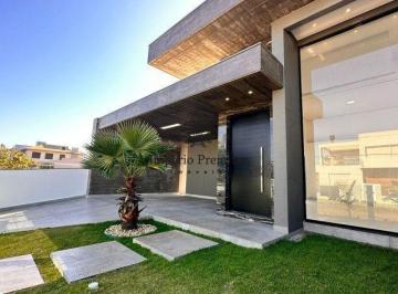Casa · 180m² · 3 Quartos · 2 Vagas · Belíssima Casa Com Lareira, Piscina 3 Dormitórios E Suíte