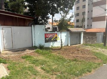 Fachada imóvel Rua Paranaguá, bairro Água Verde, Curitiba · Terreno À Venda Em Zr4 Com Área Total de 588 m²