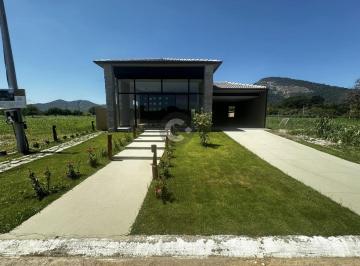 Casa · 192m² · 3 Quartos · 2 Vagas · Casa Em Condomínio Para Venda Em Maricá, Ubatiba, 3 Dormitórios, 1 Suíte, 2 Banheiros, 2 Vagas