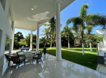 Casa · 1200m² · 8 Quartos · Casa À Venda No Bairro Estrada Do Coco - Lauro de Freitas/ba