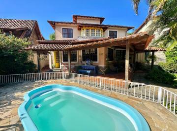 Casa · 144m² · 4 Quartos · 1 Vaga · Sao 4 Quartos Sendo Uma Suite E Area de Lazer.
