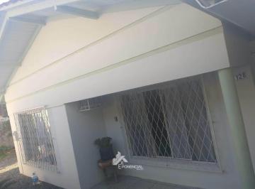 Casa · 148m² · 4 Quartos · 1 Vaga · Casa de Alvenaria No Bairro Rau