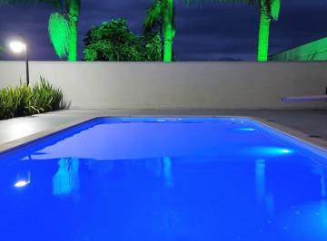 Casa · 318m² · 3 Quartos · 2 Vagas · Imoveis - Em Vendaval