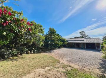 Rural · 3332m² · 3 Quartos · 1 Vaga · Chácara À Venda No Bairro Sambaqui - Imbituba/sc