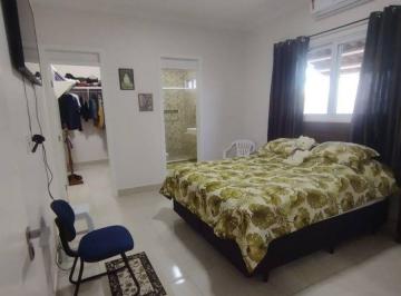 fdb75ab191e09a578aa35debb340137c.jpg · Casa Alto Padrão Com 04 Quartos Em Condominio Fechado