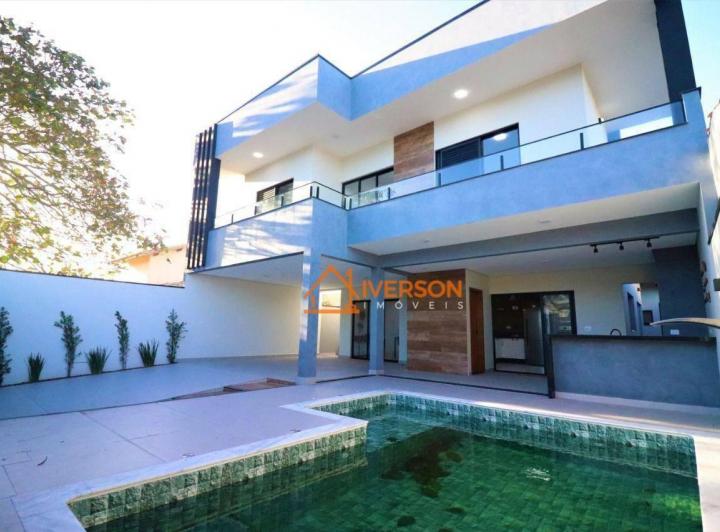 Casa Para Venda Em Peruíbe Perto Da Praia