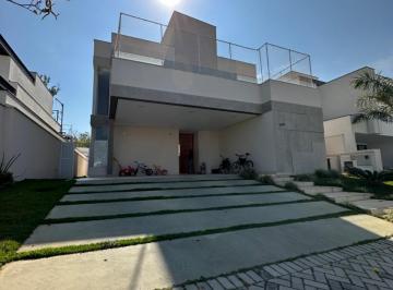 Foto 01 · Casa de Luxo Em Condomínio: 3 Quartos, 3 Suítes, 3 Salas, 6 Banheiros, 4 Vagas de Garagem Em Alphavi