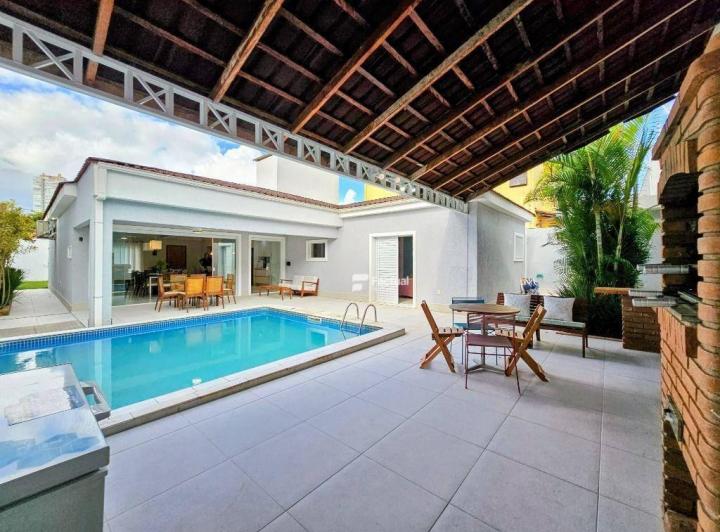 Casa Com 5 Dormitórios À Venda, 460 m² por R$1.810.000 - Enseada - Guarujá/sp