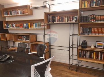 Casa · 477m² · 3 Quartos · 5 Vagas · Casa de Alto Padrão - Localizada Em Praça Arborizada.