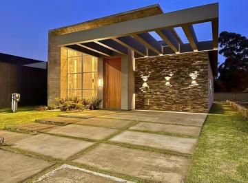 Casa de 4 quartos, Capão da Canoa · Casa Em Condomínio Fechado Em Capão Da Canoa Com 4 Suítes, Mobiliada E Decorada