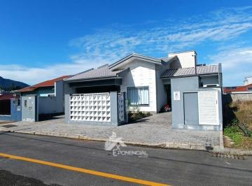 Casa · 197m² · 2 Quartos · 3 Vagas · Casa de Alto Padrão No Loteamento Montreal Em Jaragá Do Sul