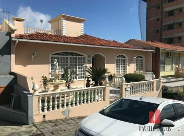 Casa · 260m² · 4 Quartos · 3 Vagas · Casa Padrão - Barreiros - São José/sc