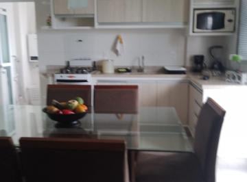 Apartamento de 2 quartos, Florianópolis · Apartamento Para Locação Pertinho Do Mar