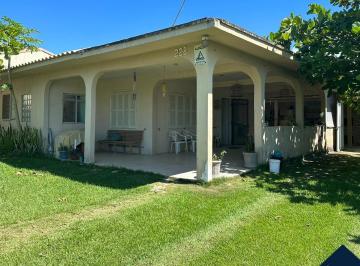 Casa de 2 quartos, Imbituba · 2 Quartos Casa