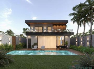 Casa · 411m² · 4 Quartos · Sobrado Novo, Florais Da Matta