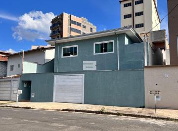 Casa · 170m² · 3 Quartos · 4 Vagas · Casa Em Residencial Morumbi, Poços de Caldas/mg