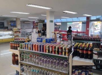 6e1af0c3c6922a7ebb0e8e3729df0106.jpg · Conveniência À Venda por R$600.000 - Granja Viana II - Cotia/sp