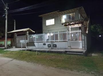 Casa de 4 quartos, Saquarema · Casa Duplex, Próximo a Praia, Comércio, Transporte, Posto de Saúde.