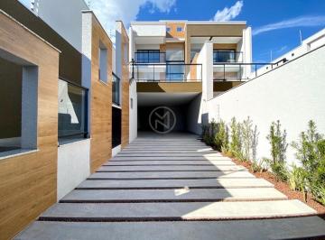 Casa · 299m² · 3 Quartos · 4 Vagas · Sobrado À Venda No Bairro Bom Jesus - São José Dos Pinhais/pr