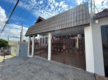 Casa · 211m² · 3 Quartos · Casa À Venda - No Jardim Ipê
