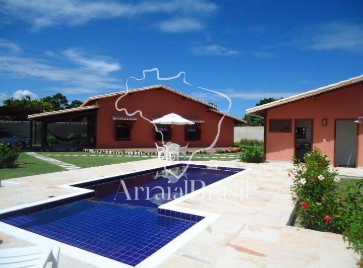 Casa Com Belo Jardim, Em Arraial d'Ajuda.