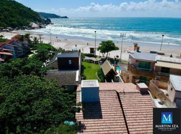 Casa · 160m² · 5 Quartos · 2 Vagas · Casa Pé Na Areia Para 12 Pessoas