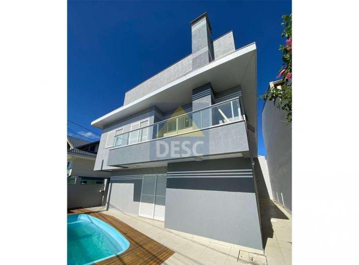 Casa Com 7 Dormitórios Frente Mar Em Navegantes