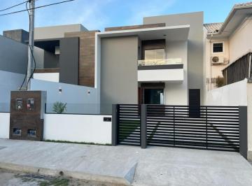 Casa · 144m² · 3 Quartos · 2 Vagas · Casa Em Condomínio Para Venda Em Macaé, Lagoa, 3 Dormitórios, 1 Suíte, 2 Banheiros, 2 Vagas