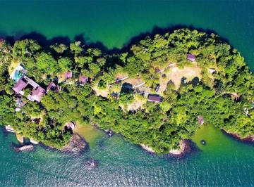 Casa de 6 quartos, Angra dos Reis · Belissima Residência Na Ilha Do Japão – Angra Dos Reis