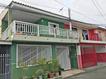 Casa de 3 quartos, Curitiba · Sobrado Sitio Cercado