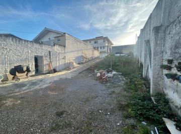 4 · Terreno de 300 m² No Bairro Barreiros