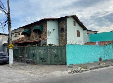Casa de 3 quartos, São Gonçalo · Duplex Na Praça Do Gradim, Oportunidade Única!