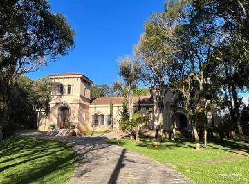 Casa · 498m² · 4 Quartos · Casa À Venda - Em Gramado