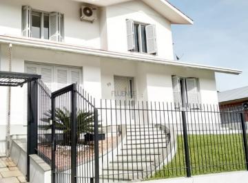 Casa · 210m² · 3 Quartos · 2 Vagas · Casa À Venda, 3 Quartos, 1 Suíte, 2 Vagas, Champanhe - Garibaldi/rs