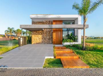 Casa · 218m² · 3 Quartos · 2 Vagas · Casa À Venda - Em Torres