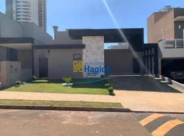 Casa · 150m² · 3 Quartos · 4 Vagas · Descrição Da Casa Em Condomínio Fechado de Alto Padrão
