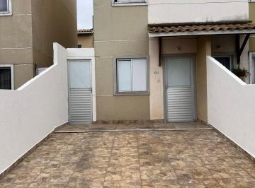 Casa de 2 quartos, Feira de Santana · Alugo Village de 2/4 Bairro Papagaio