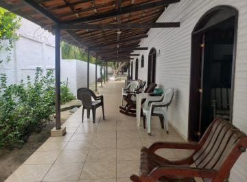 Casa de 3 quartos, São Gonçalo do Amarante · Vende - Se Casa Com Terreno Amplo Na Av Principal