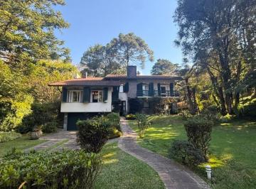 Casa · 319m² · 4 Quartos · Casa À Venda - No Planalto