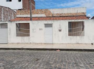 Casa · 150m² · 4 Quartos · 3 Vagas · Vende - Se Casa Espaçosa No Bairro Rosa Dos Ventos!