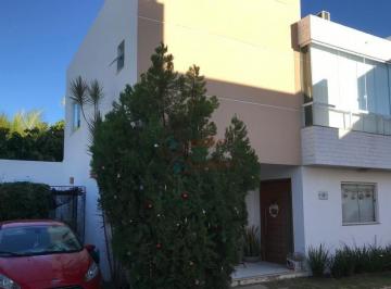 Casa · 147m² · 4 Quartos · 1 Vaga · Casa Em Condomínio 4/4, Buraquinho