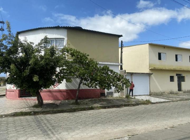 Vende - Se 04 Casas No Litoral - Ent 250 Mil - Rendar$5300 - Execelente Para Investidor